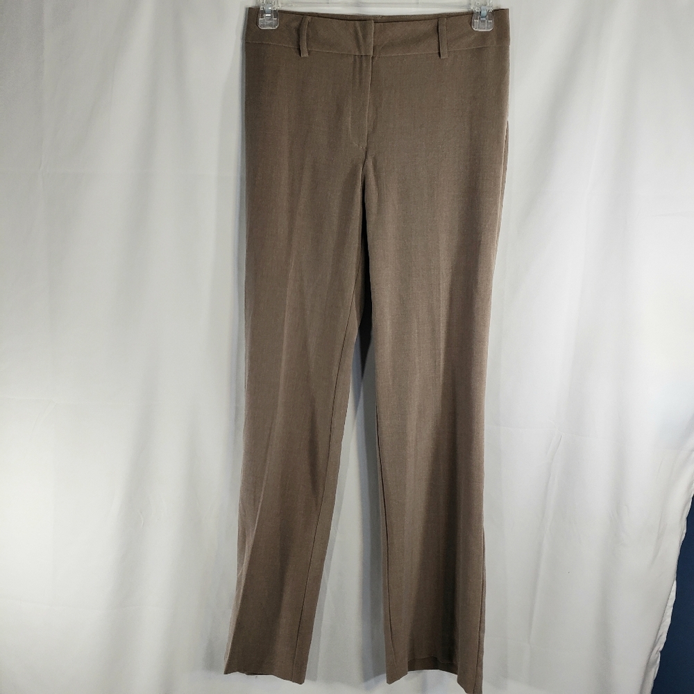 Van Heusen Stretch NWOT Brown Straight Leg Dress Pants / Slacks Size 6R